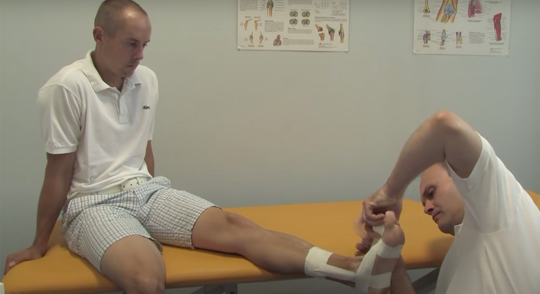 TEJPING PRO PODPORU KOTNÍKU OBOUSTRANNĚ
